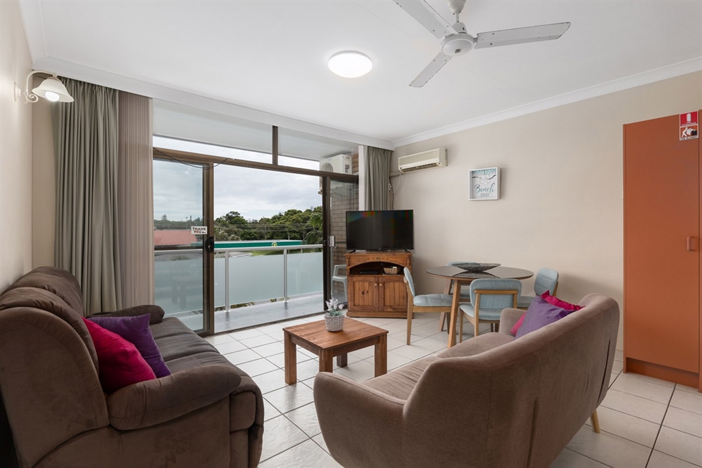 The Tahitian Holiday Apartments Booking Form