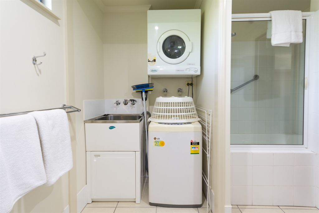 Southern Cross Atrium Apartments Booking Form