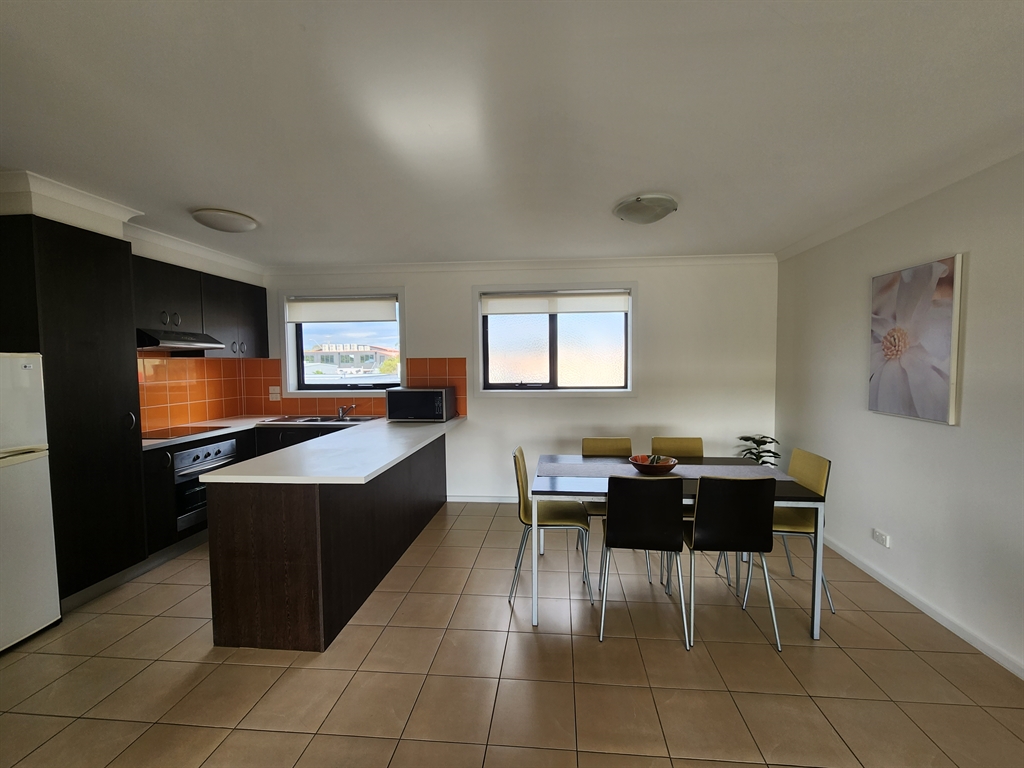 Oceanic on Thompson Booking Form