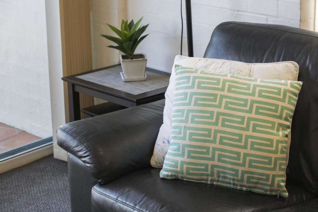 Crown Apartments Booking Form