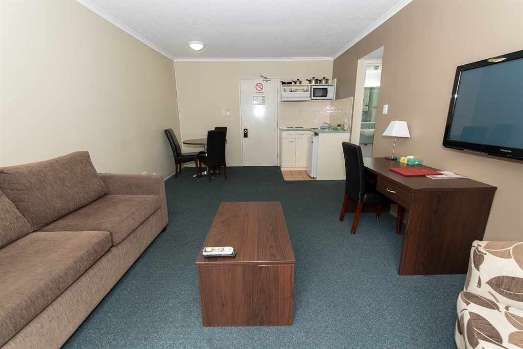 Riverside Hotel | Booking Form